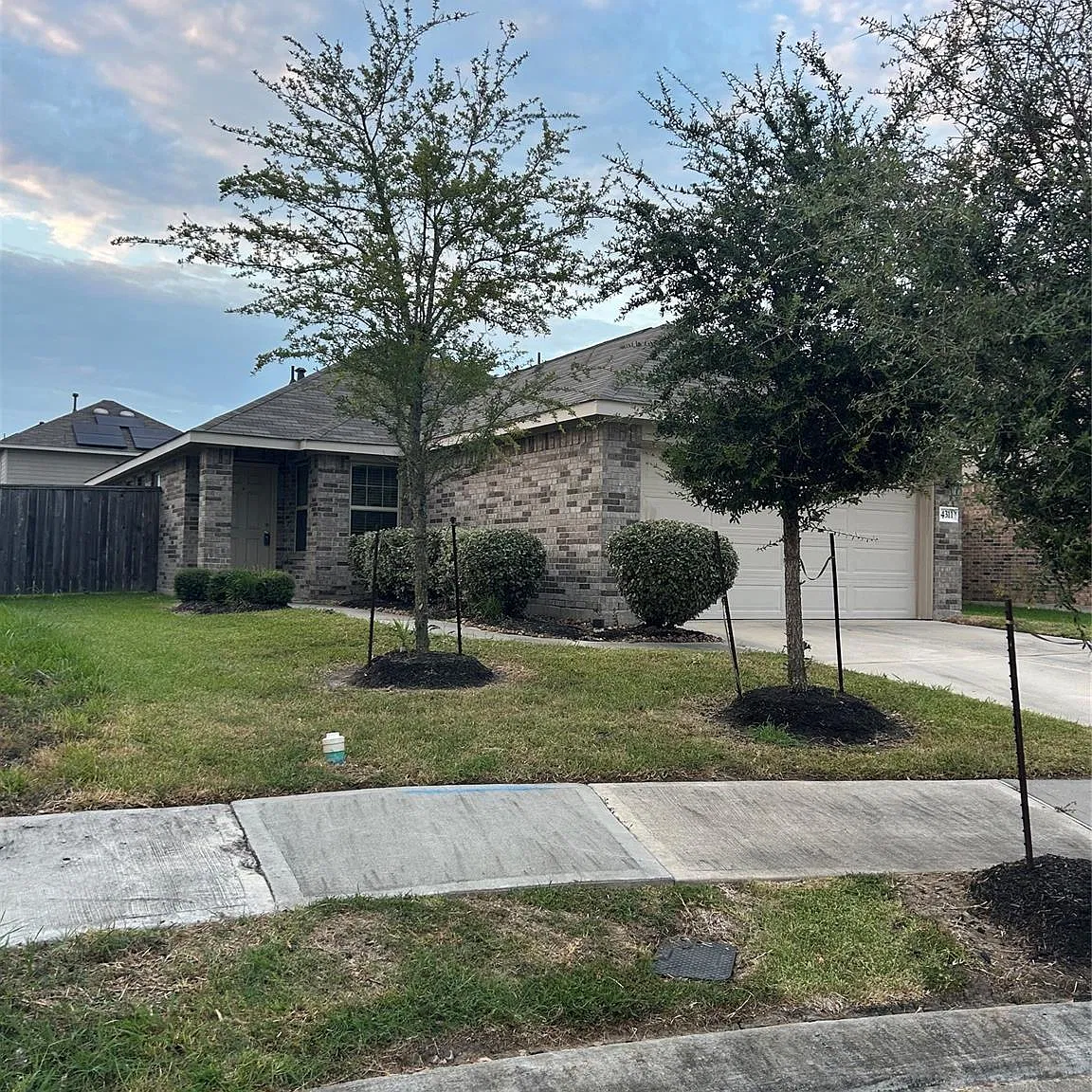 3 bed, 2.0 bath, 1170 sqft, $1,600 — Photo 1