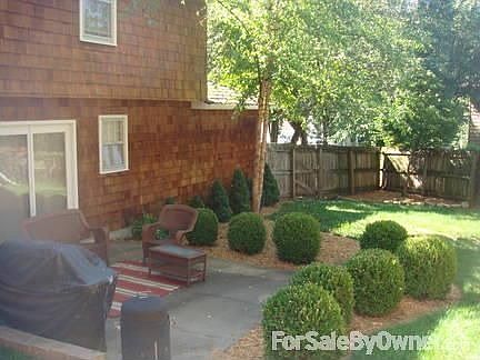 2nd image of 9450 Connell Dr