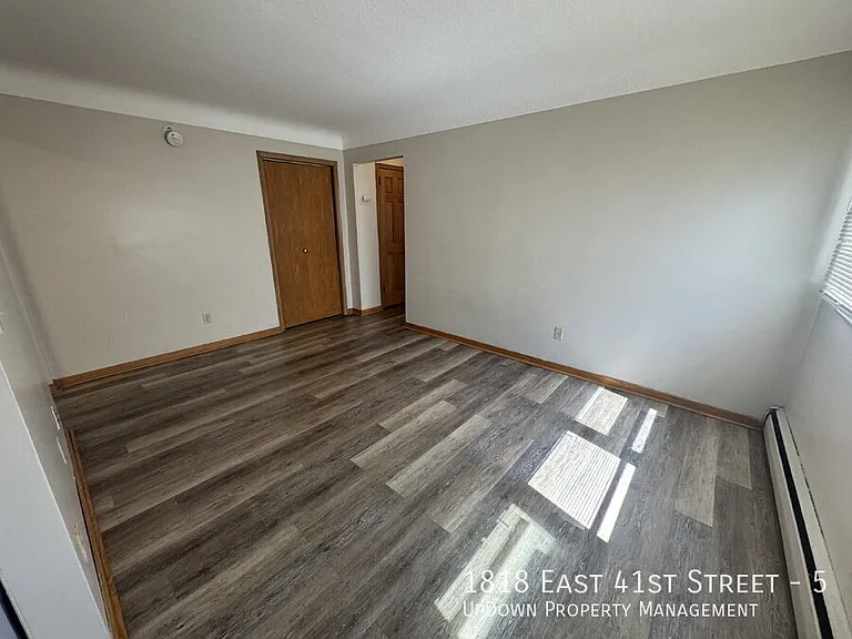 1818 E 41st St #5 — Photo 11