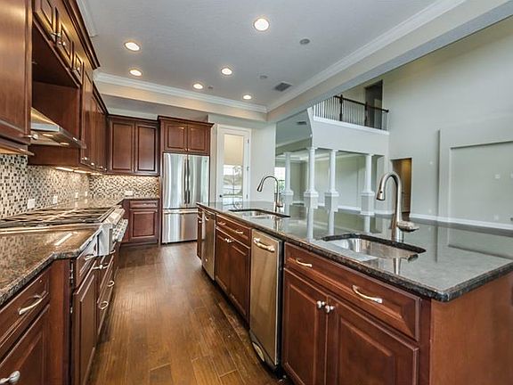 5th image of 18760 Hillstone Dr
