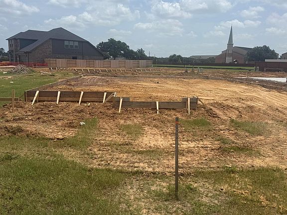2nd image of 19230 Trinity Terrace Ln