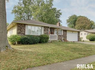 21 Lancelot Dr, Rochester, IL 62563