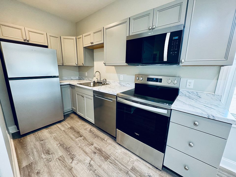 1st image of 102 Ruggles St Floor 2