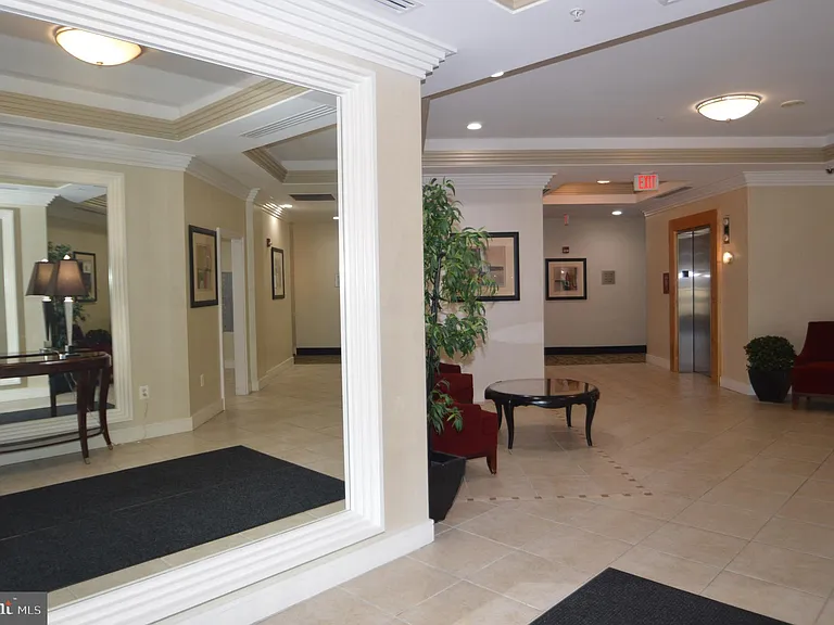 4490 Market Commons Dr #412 — Photo 20