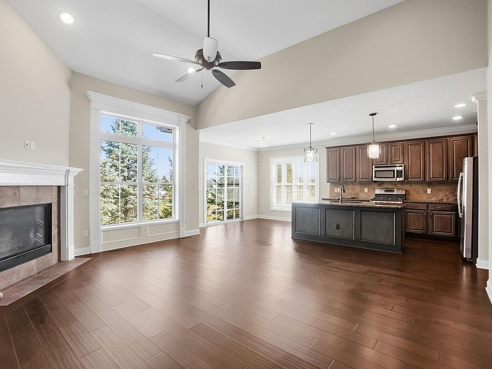 1st image of 3634 Foresta Grand Dr