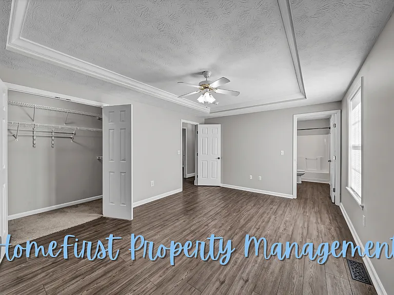 1029 Echo Valley Dr #1 — Photo 2