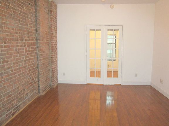 5th image of 521B E 85th St APT 3E