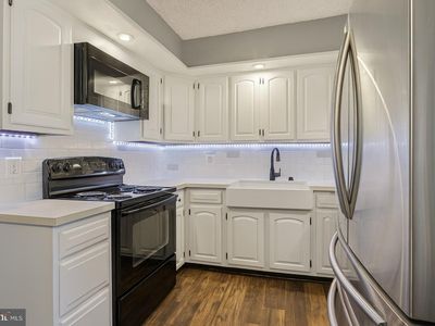 29 Vividleaf Ln, Levittown, PA, 19054