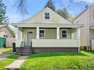 2722 Harbison St, Natrona Heights, PA 15065