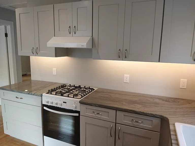 928 Virginia St SE #H — Photo 4