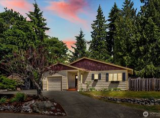 1106 Kenoyer Dr, Bellingham, WA 98229