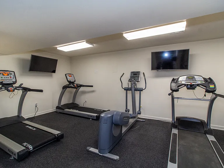 Rivers Edge Apartments and Townhomes — Photo 20