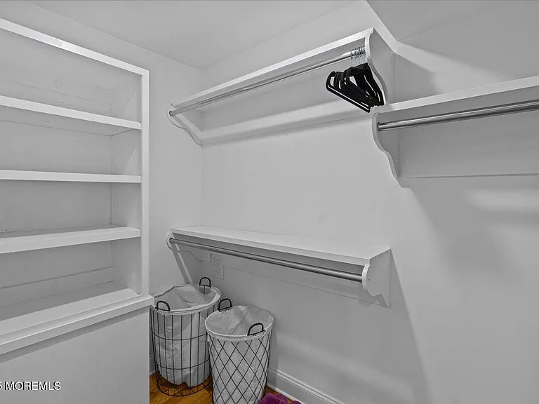382 Western Ave — Photo 44