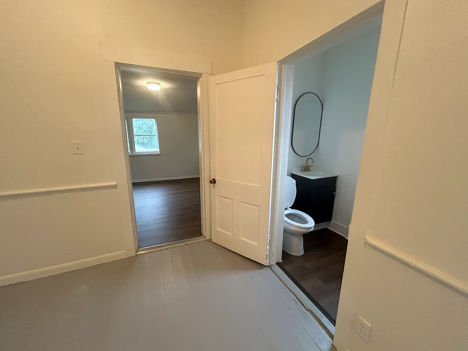 2 bed, 750 sqft, $900 — Photo 3