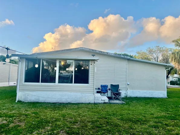 3306 NW 67th Street, Coconut Creek, FL 33073