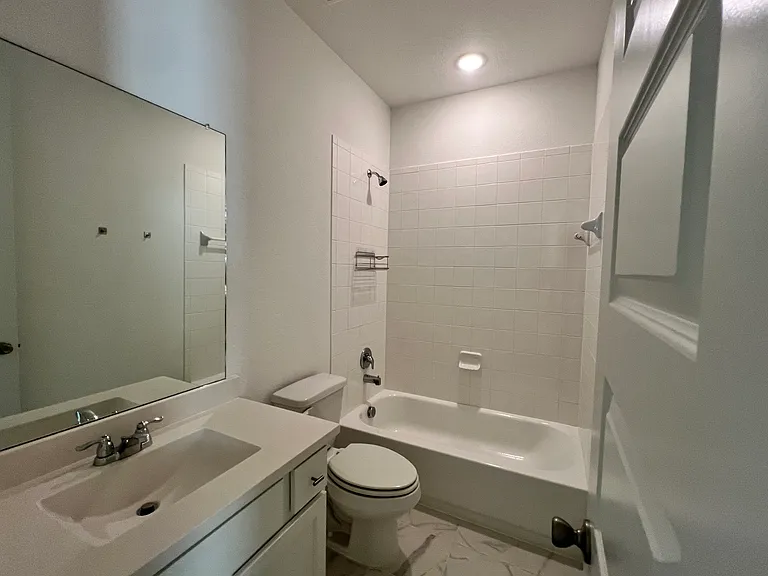 Hall bath 2.