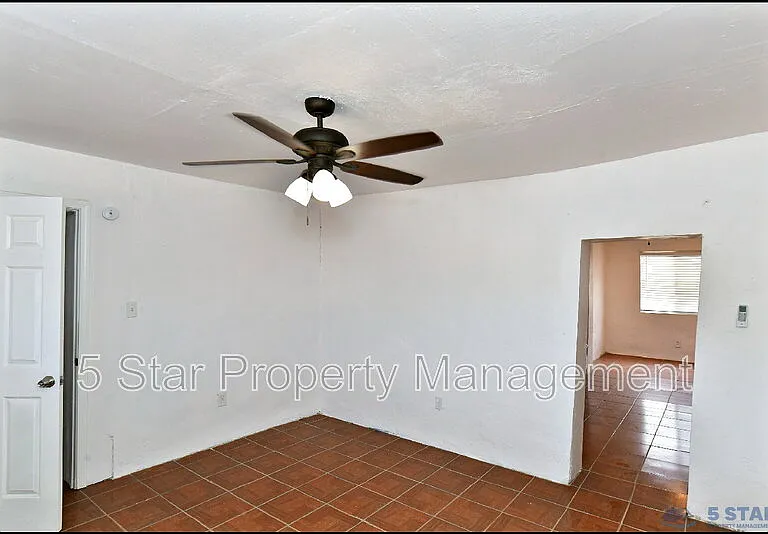 1910A Olive Ave — Photo 13