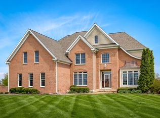 4N901 Brookside West Dr, St Charles, IL 60175