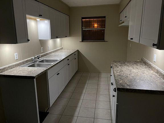 5th image of 4160 Cadillac Ln