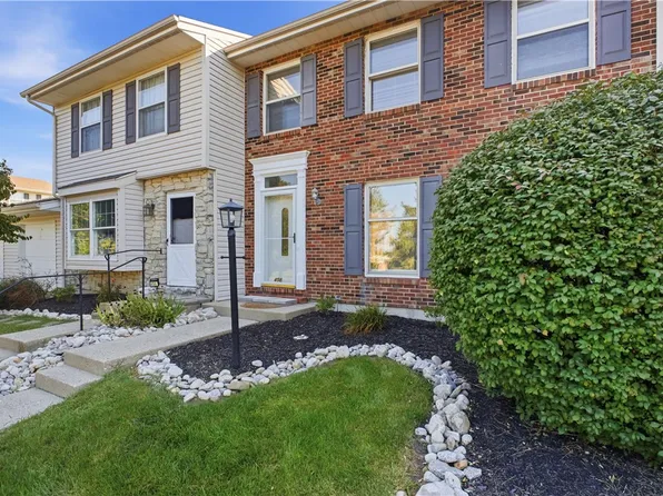 456 Rolling Meadows Dr, Centerville, OH 45459