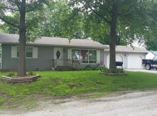 412 S Cedar St, Gallatin, MO 64640