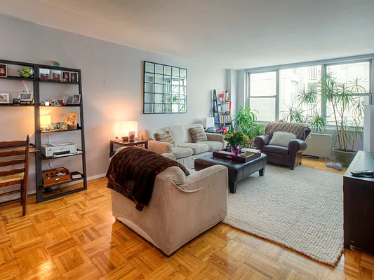 Sold by Sotheby's International Realty | media 9