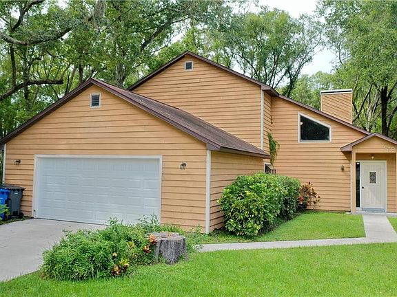 2nd image of 1024 Sylvia Ln
