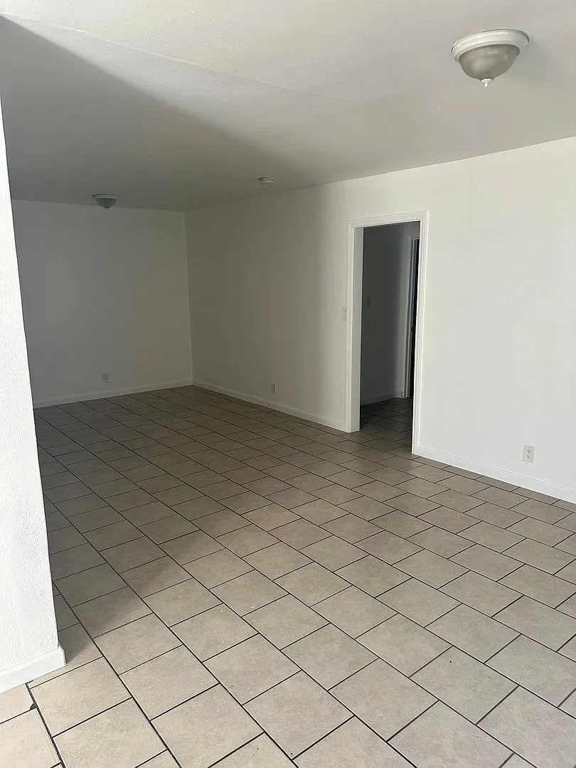 6808-6812 Main Street — Photo 3