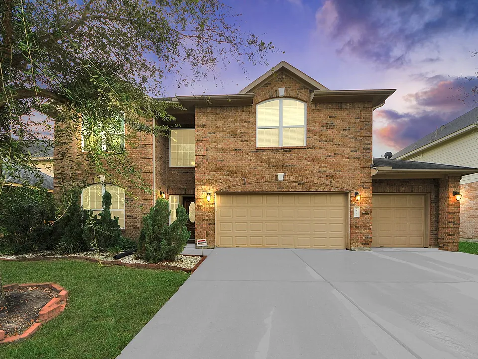 24711 Malca Manor Dr