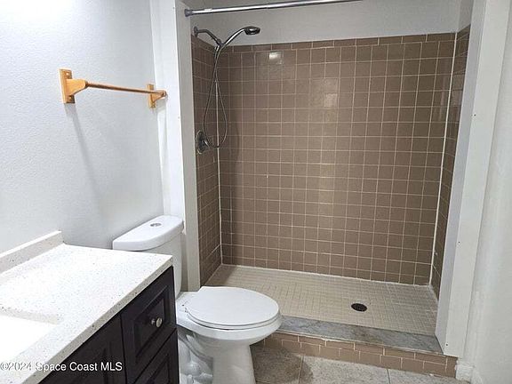 2nd image of 9852 Honeysuckle Dr #B