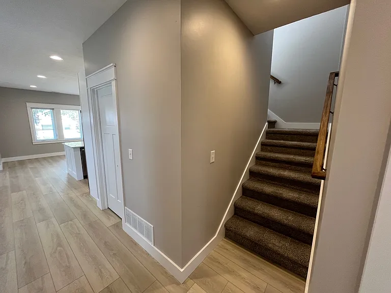 1213 N Madison St — Photo 21