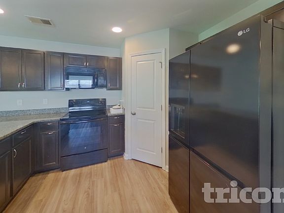 4th image of 312 Winston Ln
