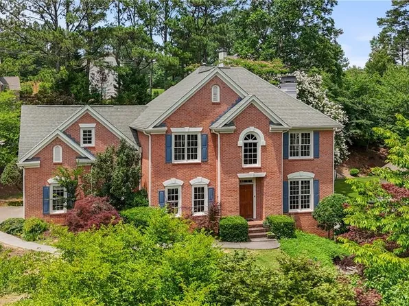 1850 Mallard Lake Dr, Marietta, GA 30068