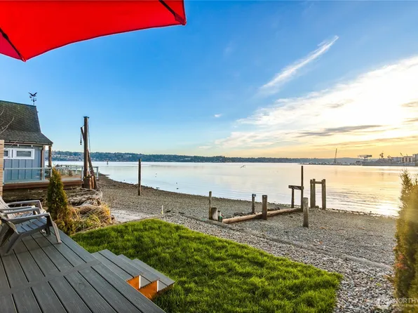 219 Shore Drive, Bremerton, WA 98310