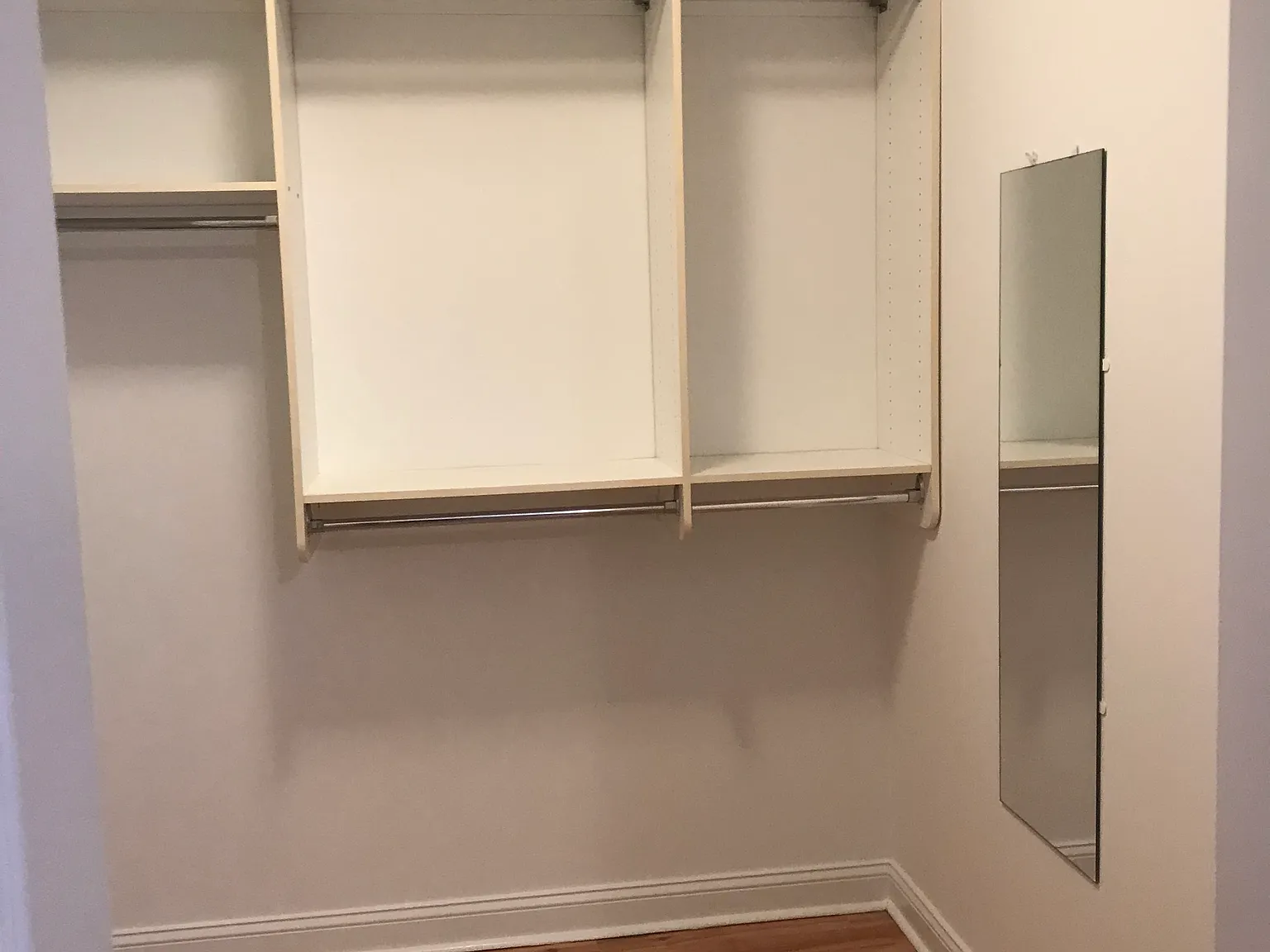 2 bed, 956 sqft, $2,100 — Photo 4