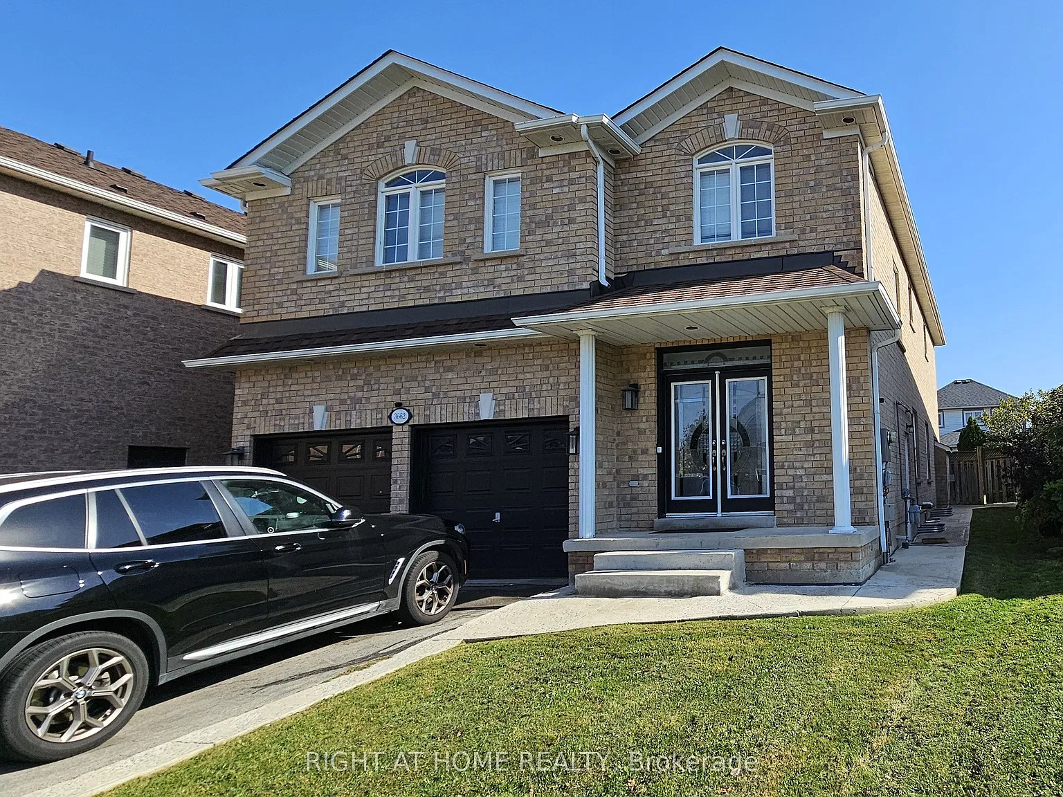 2 bed, $1,699 — Photo 1