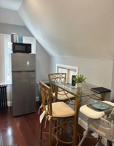 925 South St — Photo 4