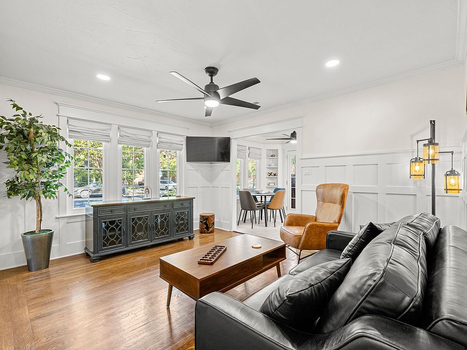 Living room with Smart TV