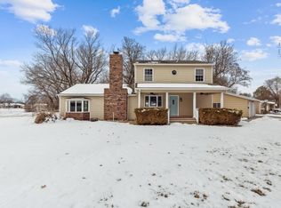 925 Main St, Halstead, KS 67056