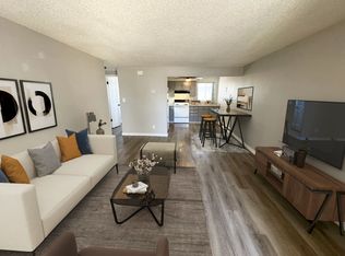 322 Bonnie Ct #101, Colorado Springs, CO 80916