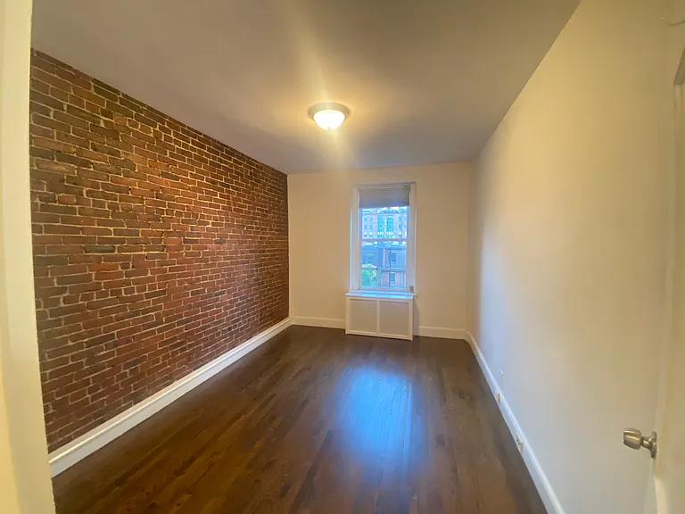 228 Commonwealth Ave #10 — Photo 6