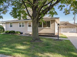 2101 26th St SW, Cedar Rapids, IA 52404