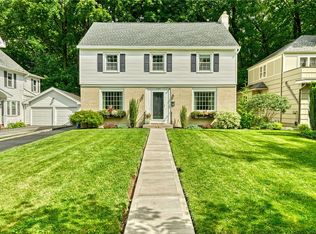 134 Chestnut Hill Dr, Rochester, NY 14617