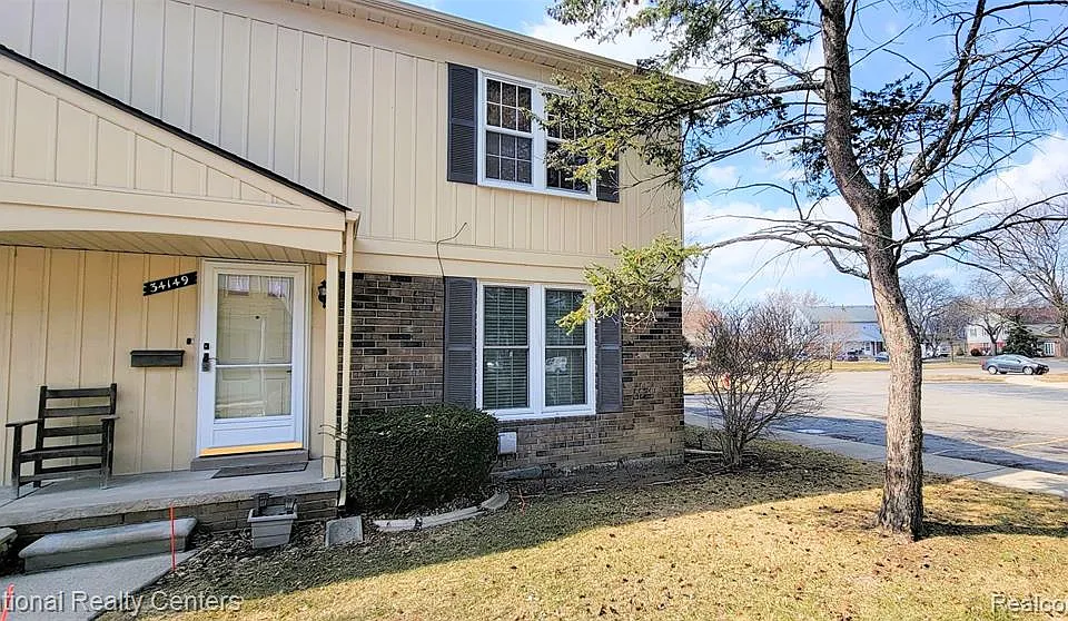 34149 Garfield Cir
