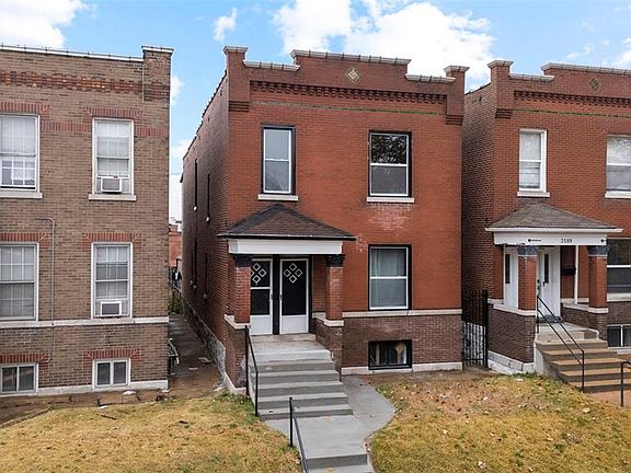 3rd image of 3511 Alberta St