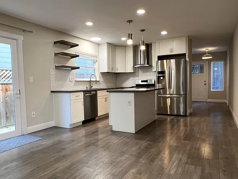 871 Arlington Ave #1 — Photo 4