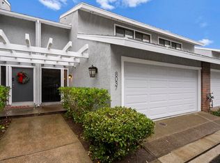8037 Caminito Mallorca, La Jolla, CA 92037