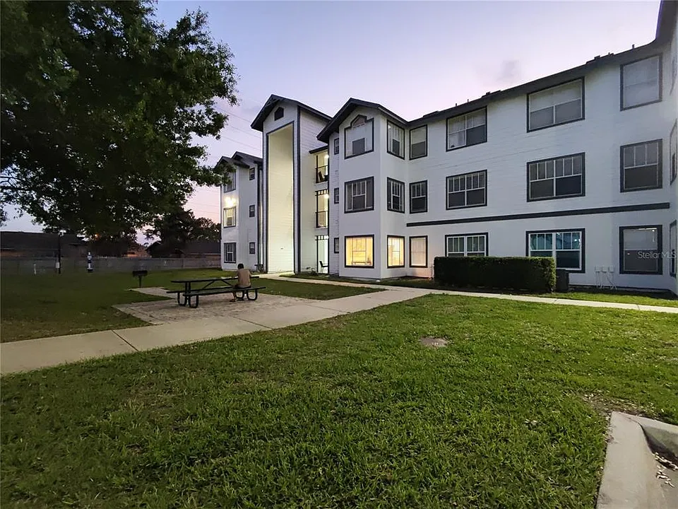 2208 Antigua Pl #916