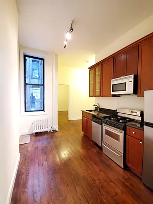 Rented by Nest Seekers International | media 7