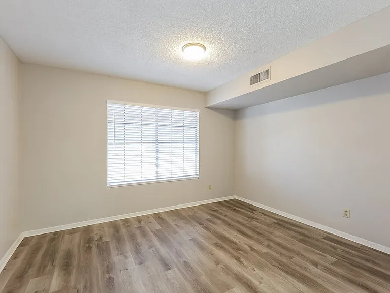 5719 W Michigan Ave — Photo 15